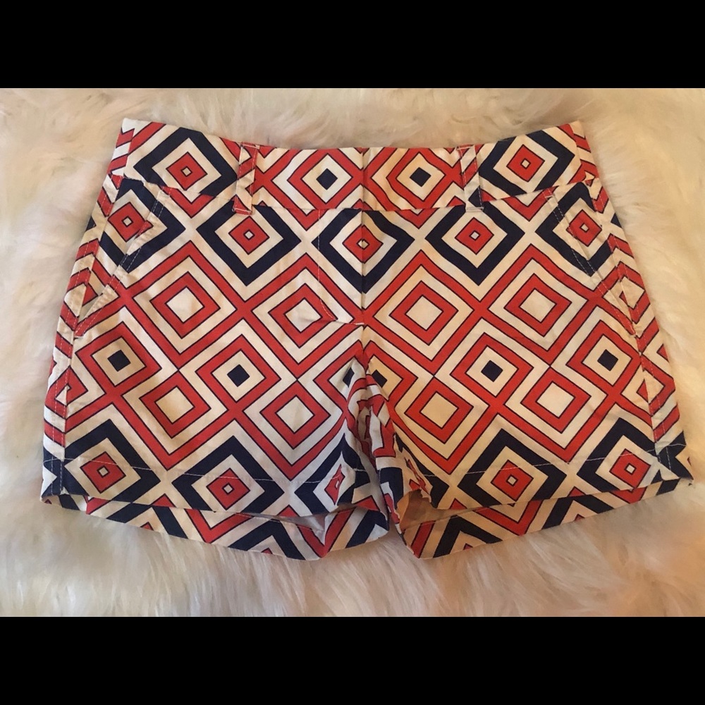 Vineyard Vines patterned 3 1/2 inch shorts